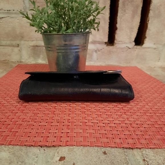 Prune Black Leather Tri-fold Wallet Argentinian Crocodile Leather - Picture 5 of 12